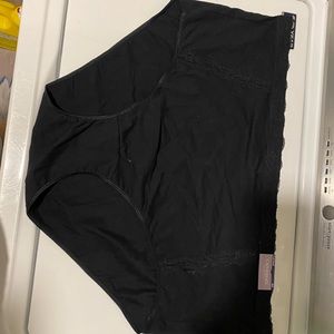 Catherines Intimates Cotton Full Brief Panties 5 Pairs Floral Lace Black 4XL